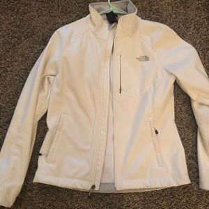 Women’s white north face